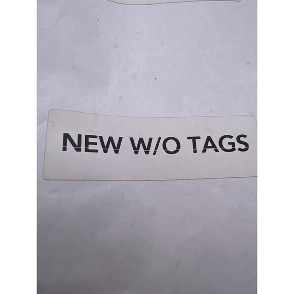 Chanel Ombre Essentielle Multi Use Longwearing 232 Lilas Poudre Eyeshadow 2.2G - Picture 6 of 7